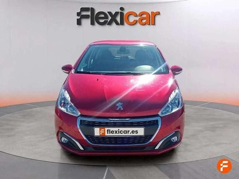 Usado Peugeot 208 Active 102 CV (75 kW) 2019 Rojo Utilitario