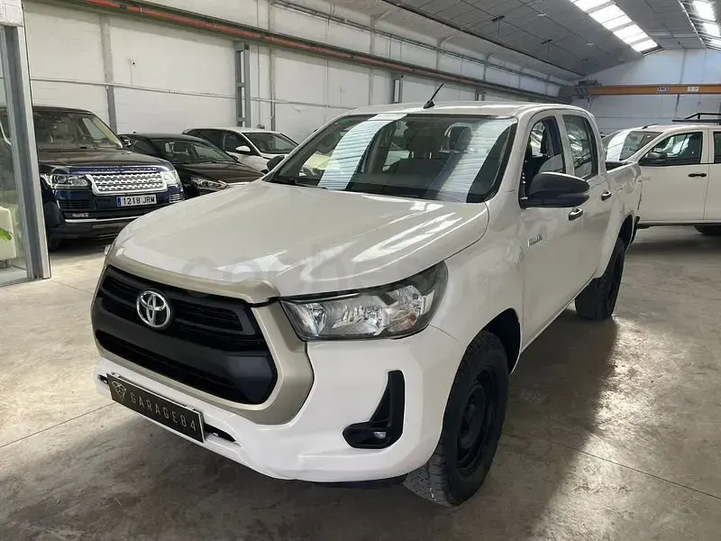 Usado Toyota HiLux 150 CV (110 kW) 2021 Blanco Pickup/Camioneta