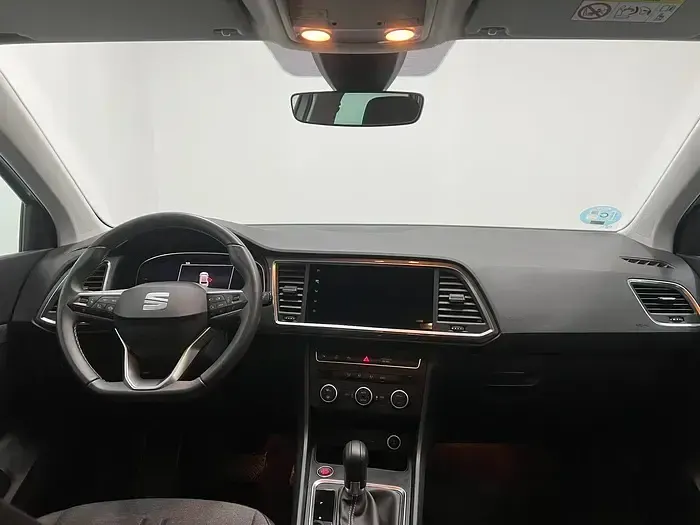 Usado Seat Ateca Style 150 CV (110 kW) 2025 Gris SUV