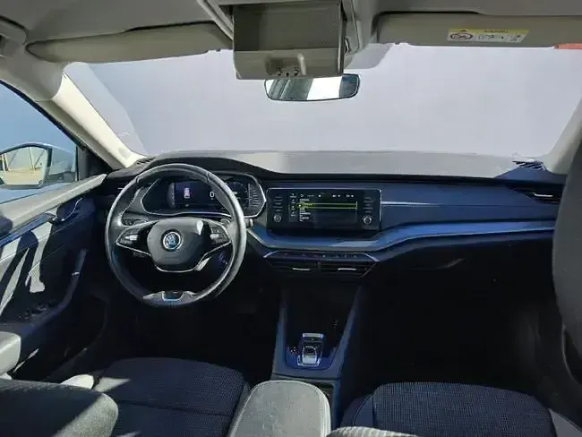 Begagnad Skoda Octavia 110 HK (80 kW) 2021 Vit Kombi