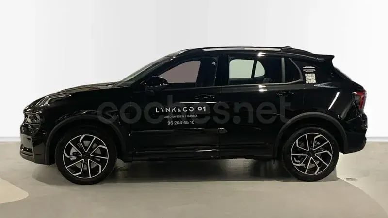Usado Lynk & Co 01 276 CV (202 kW) 2025 Negro SUV