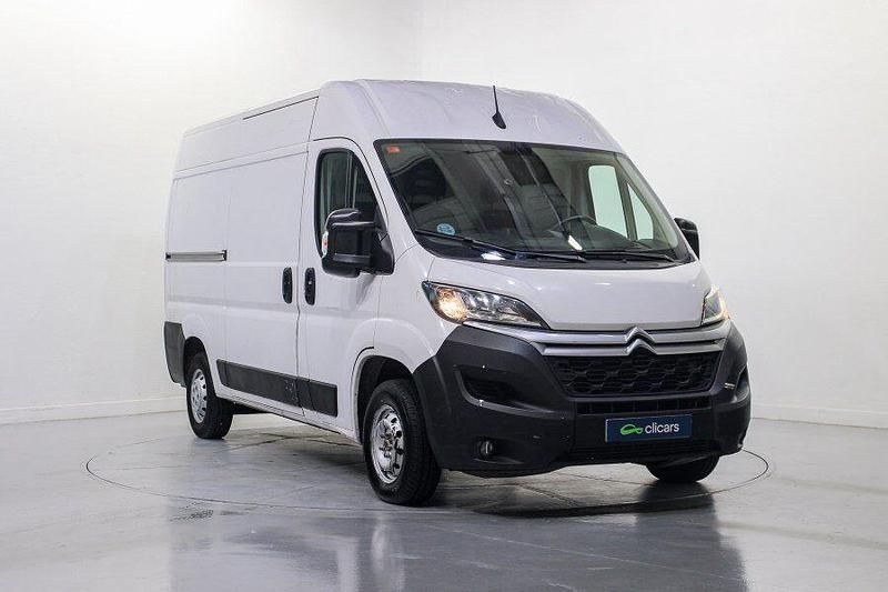 Usado Citroën Jumper 140 CV (102 kW) 2021 Blanco Monovolumen