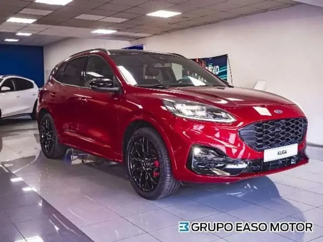 Usado Ford Kuga ST-Line X 226 CV (166 kW) 2023 Rojo SUV