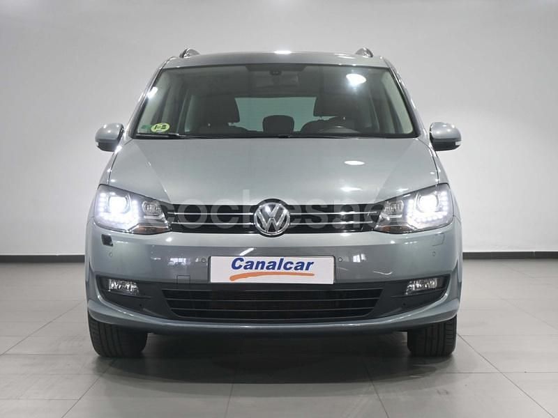 Usado VW Sharan Advance 140 CV (102 kW) 2014 Gris Monovolumen