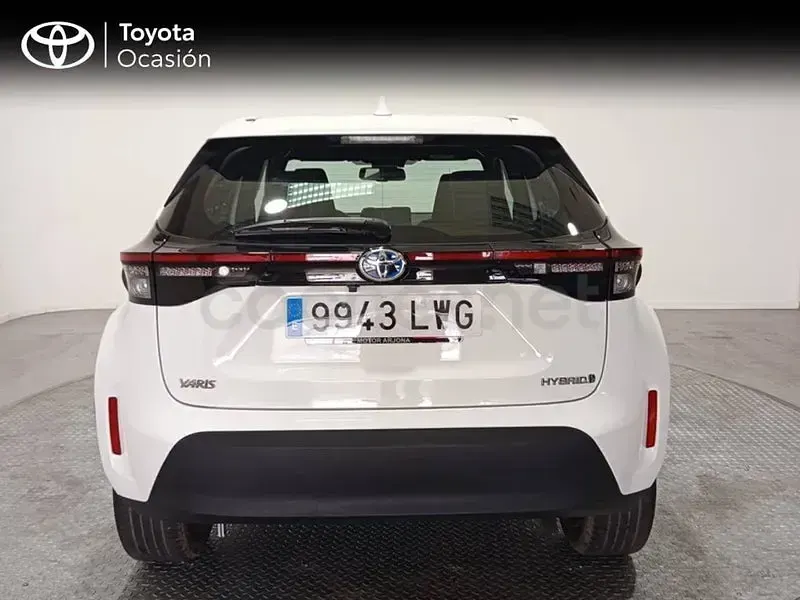 Usado Toyota Yaris Cross Active 116 CV (85 kW) 2022 Blanco SUV