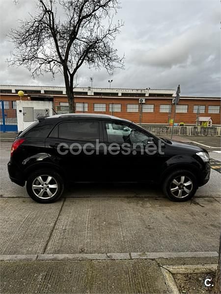 Usado Ssangyong (KGM) Korando 149 CV (109 kW) 2013 Negro SUV
