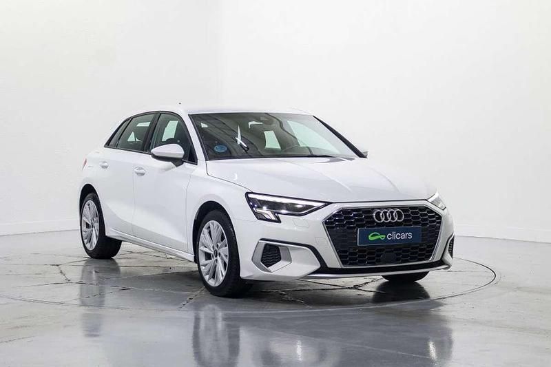 Usado Audi A3 Sportback Advanced 110 CV (80 kW) 2021 Blanco Utilitario