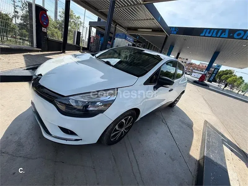 Usado Renault Clio IV Business 75 CV (55 kW) 2018 Blanco Berlina