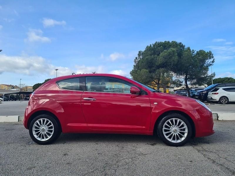 Usado Alfa Romeo MiTo 78 CV (57 kW) 2015 Rojo Utilitario