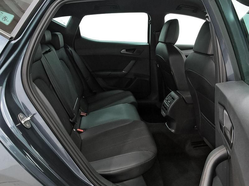 Usado Cupra Leon 150 CV (110 kW) 2024 Blanco