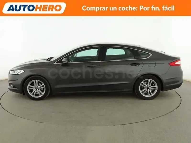 Usado Ford Mondeo Titanium 160 CV (117 kW) 2015 Gris / plata Berlina
