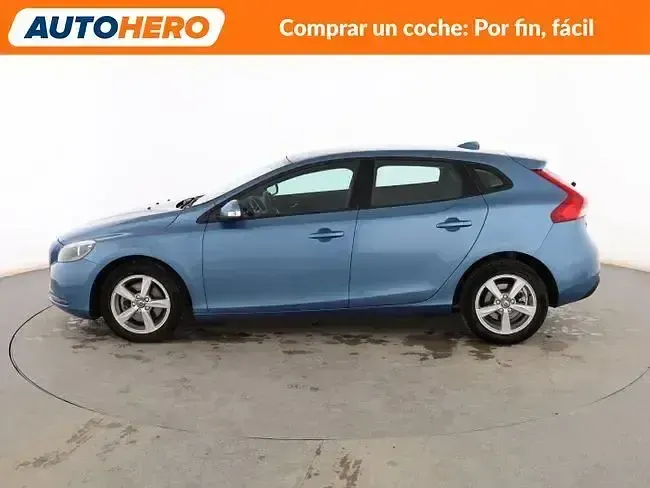 Usado Volvo V40 Kinetic 120 CV (88 kW) 2016 Azul Familiar