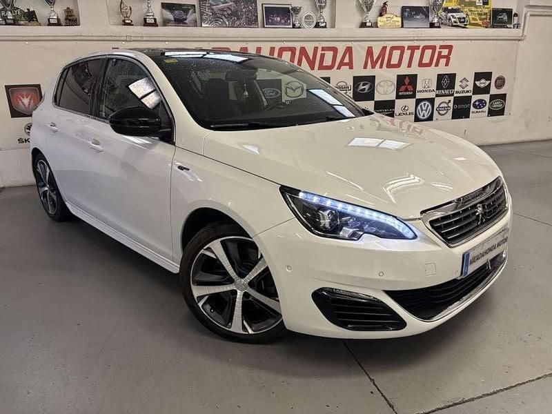 Usado Peugeot 308 GT 181 CV (133 kW) 2016 Blanco Utilitario