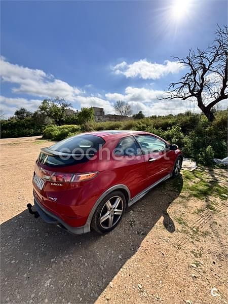Usado Honda Civic Type S 140 CV (102 kW) 2007 Rojo Berlina