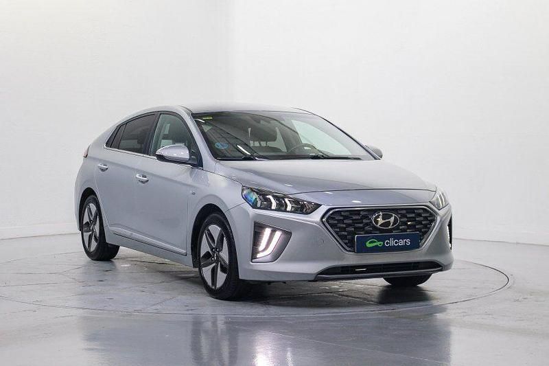 Usado Hyundai Ioniq 141 CV (103 kW) 2020 Gris Utilitario
