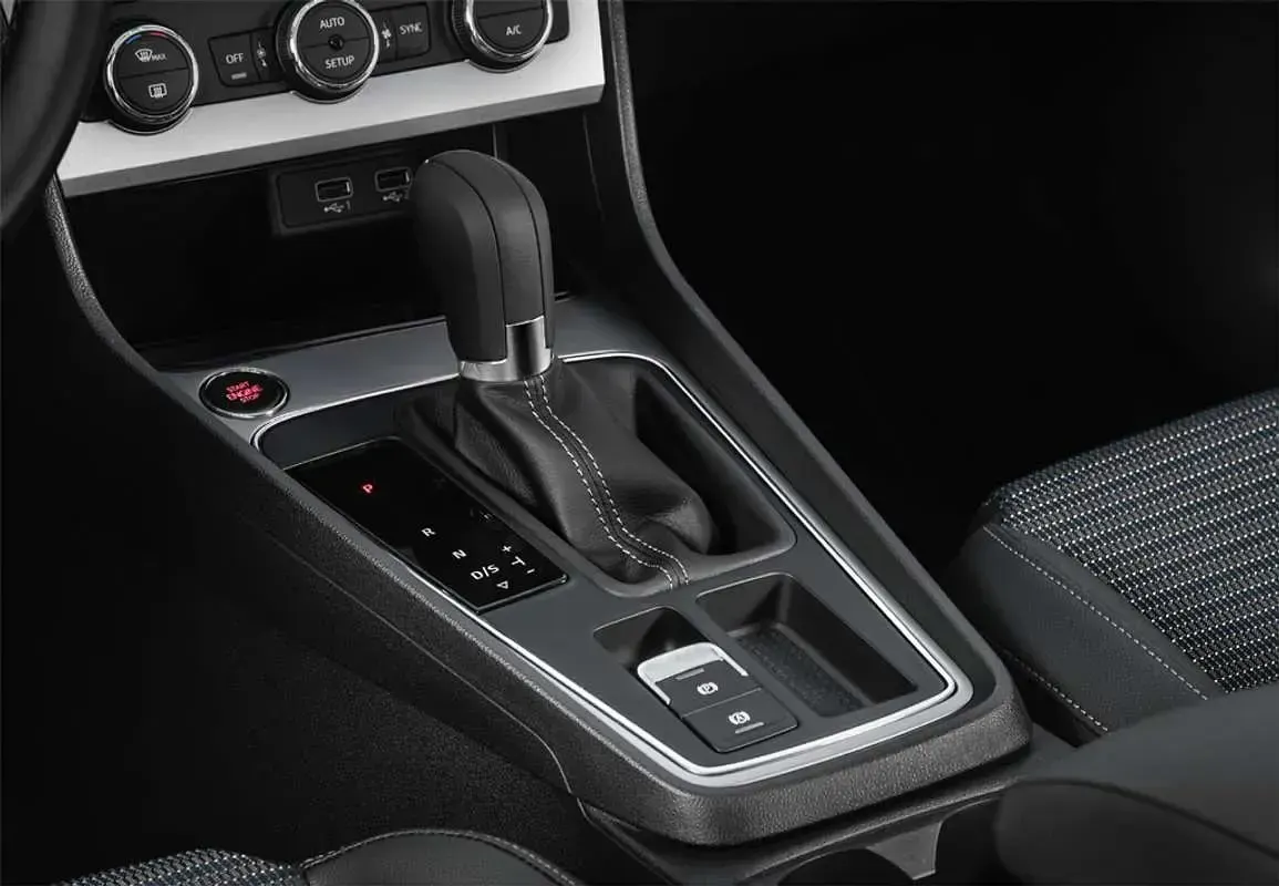 Usado Seat Leon SC FR 179 CV (131 kW) 2016 Azul Utilitario