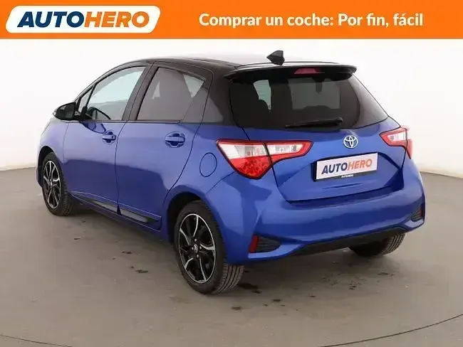 Usado Toyota Yaris 111 CV (81 kW) 2018 Azul Berlina