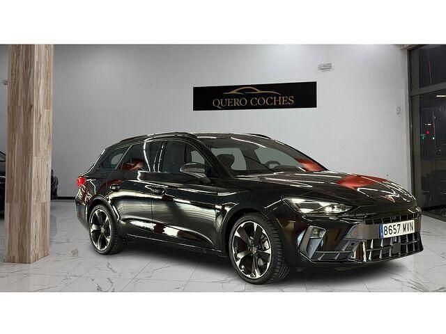 Usado Cupra Leon 150 CV (110 kW) 2024 Negro Familiar