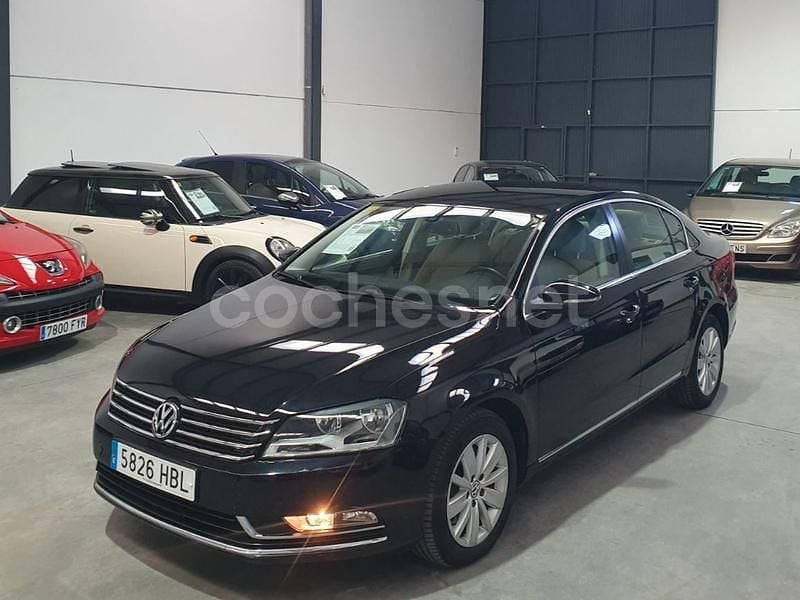 Negro Usado 2011 VW Passat Edition Berlina | 7999 € (Buen precio) - Imagen 1/4