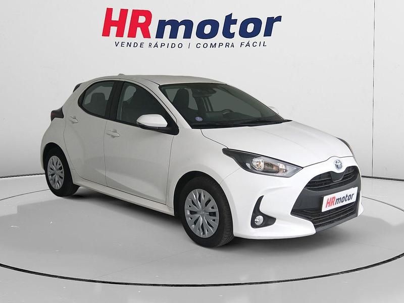 Blanco Usado 2022 Toyota Yaris Hybrid Business Edition Berlina | 20.790 € (Un poco caro) - Imagen 1/4