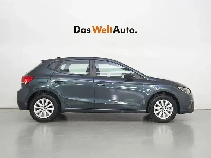 Usado Seat Ibiza Style 110 CV (80 kW) 2022 Gris Utilitario