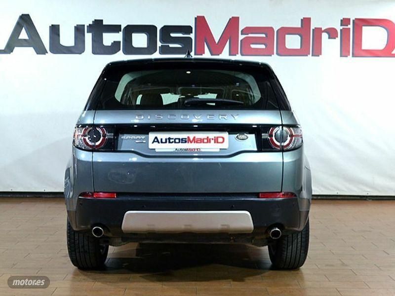 Usado Land Rover Discovery 5 HSE Luxury 180 CV (132 kW) 2017 Gris SUV