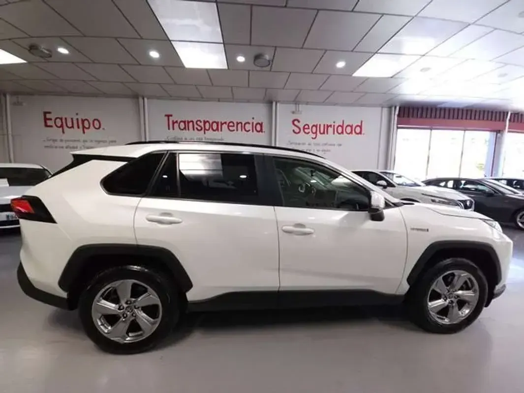 Usado Toyota RAV4 Hybrid Advance 2021 Blanco SUV