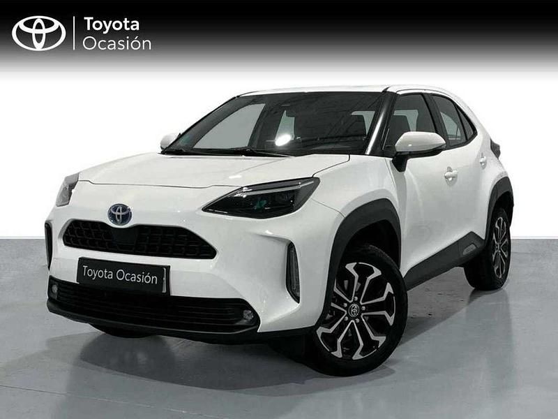Usado Toyota Yaris Cross Active 116 CV (85 kW) 2022 Blanco SUV