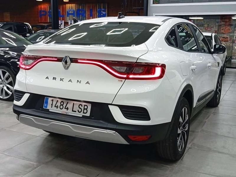 Usado Renault Arkana Intens 140 CV (102 kW) 2021 Blanco SUV
