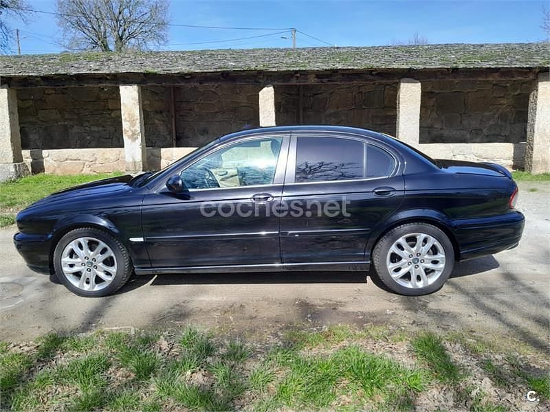 Usado Jaguar X-type 130 CV (95 kW) 2004 Negro Berlina