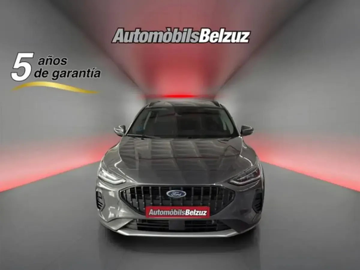 Usado Ford Focus Active 155 CV (114 kW) 2024 Gris Utilitario