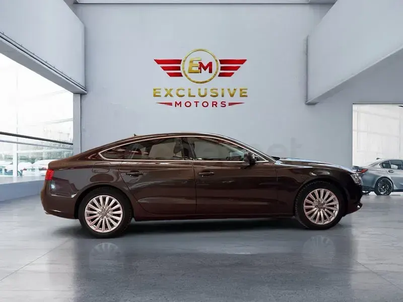 Usado Audi A5 Sportback 170 CV (125 kW) 2014 Marrón Utilitario