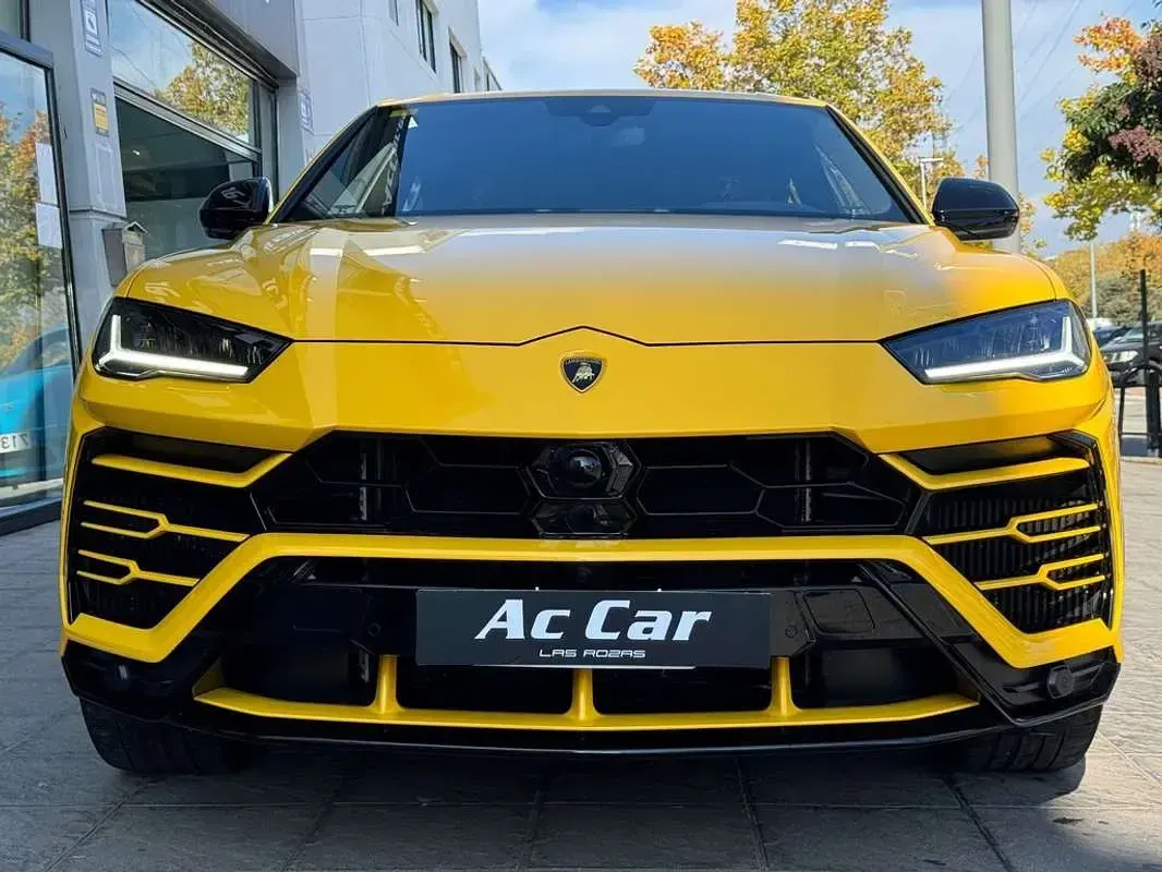 Usado Lamborghini Urus 665 CV (489 kW) 2020 Amarillo SUV