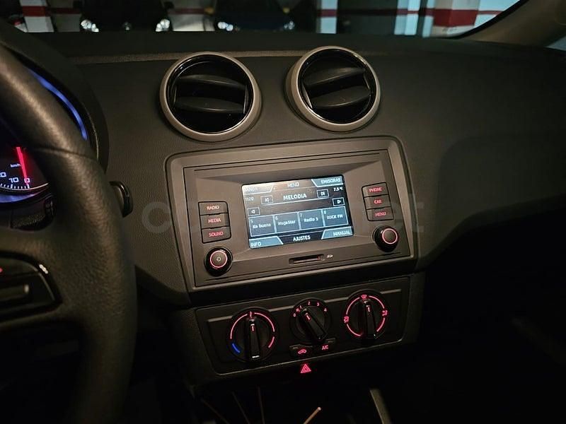 Usado Seat Ibiza Reference 90 CV (66 kW) 2017 Blanco Berlina