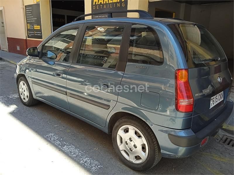 Usado Hyundai Matrix GLS 82 CV (60 kW) 2004 Azul Monovolumen