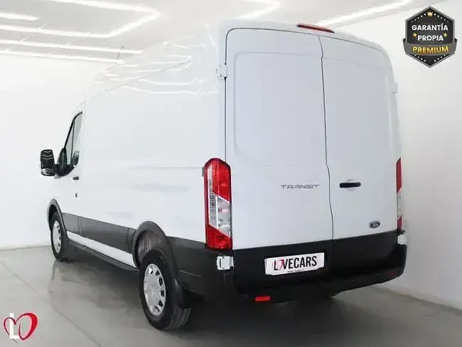 Usado Ford Transit 131 CV (96 kW) 2022 Blanco Van