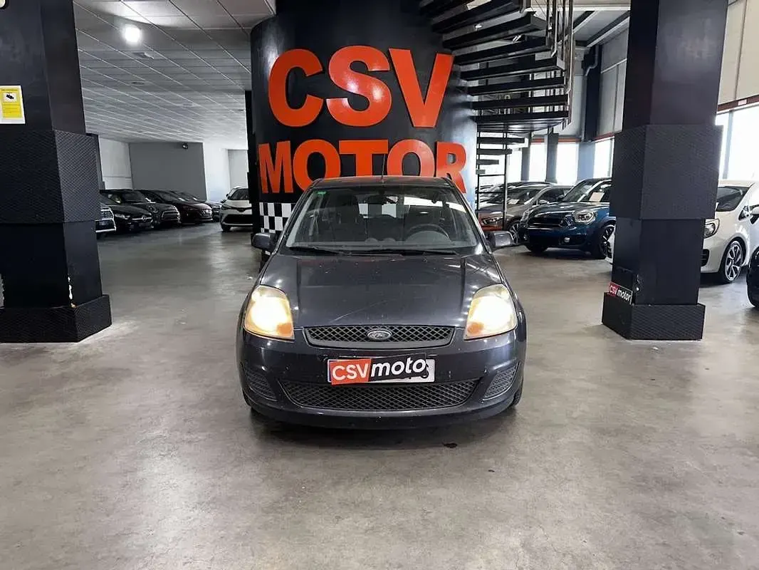 Usado Ford Fiesta Trend 70 CV (51 kW) 2008 Utilitario