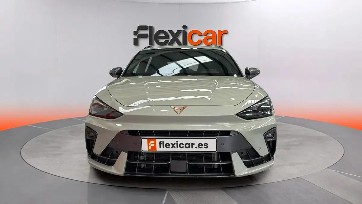 Usado Cupra Leon 150 CV (110 kW) 2025 Negro Familiar