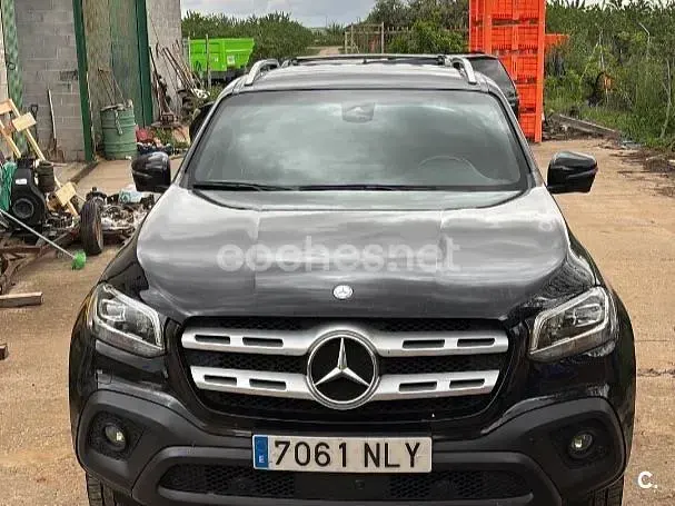 Usado Mercedes X250 Progressive 190 CV (139 kW) 2018 Negro Pickup/Camioneta
