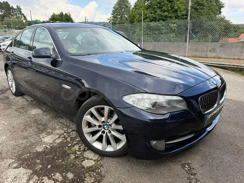 Usado BMW 520 184 CV (135 kW) 2012 Gris / plata Berlina