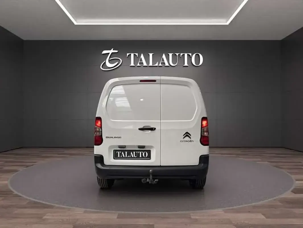 Usado Citroën Berlingo Feel 102 CV (75 kW) 2021 Blanco Monovolumen