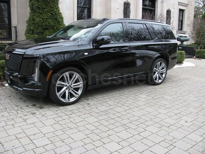Usado Cadillac Escalade 409 CV (300 kW) 2025 Negro SUV