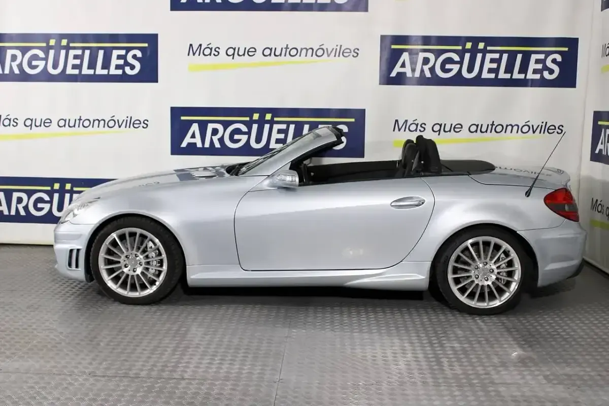 Usado Mercedes SLK55 AMG AMG 360 CV (264 kW) 2006 Gris metalizado Descapotable