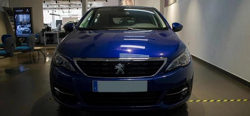 Usado Peugeot 308 Style 110 CV (80 kW) 2020 Bleu magnetic Berlina