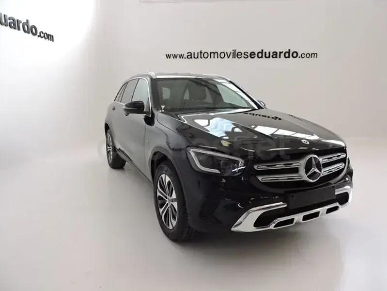 Usado Mercedes GLC300e 320 CV (235 kW) 2021 Negro SUV