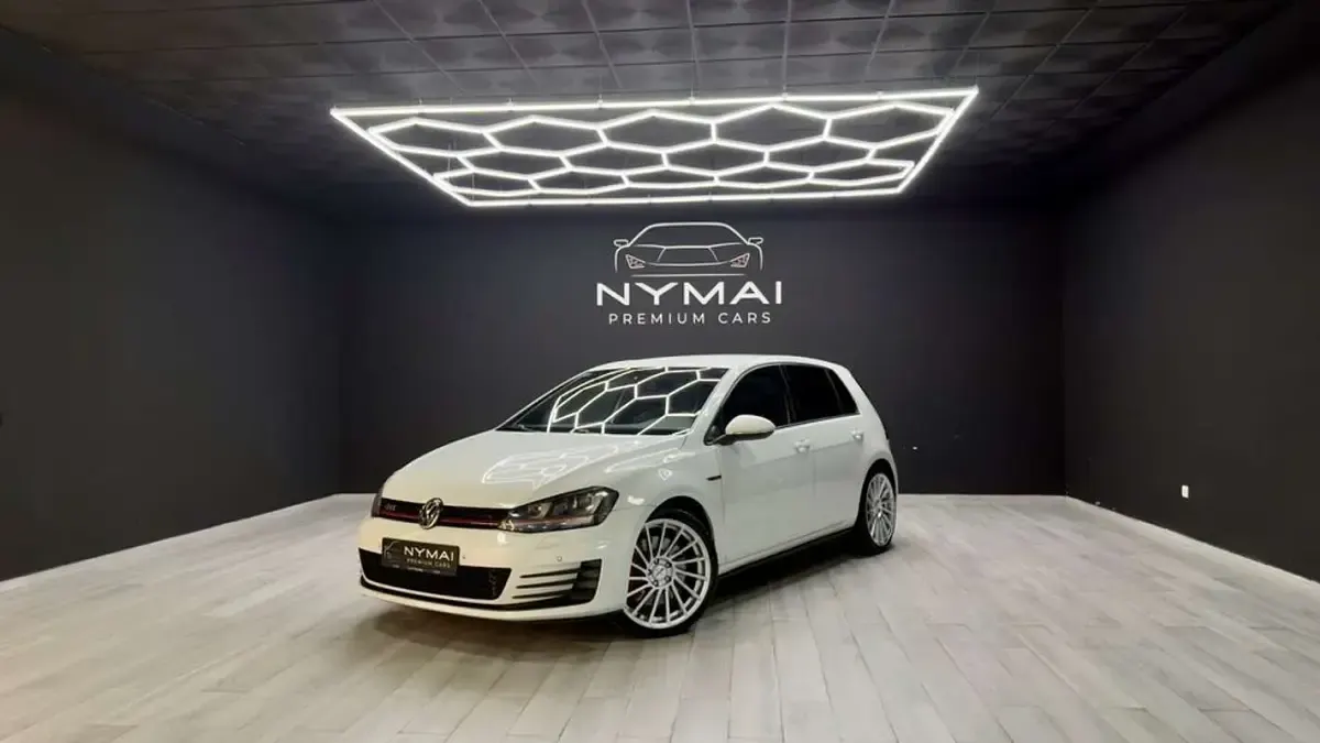 Usado VW Golf VII GTI 230 CV (169 kW) 2014 Blanco Utilitario