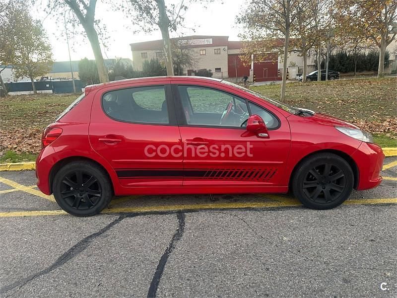 Rojo Usado 2008 Peugeot 207 Sport Berlina | 3500 € (Precio justo) - Imagen 1/4