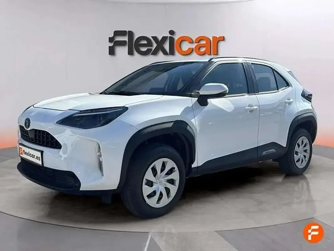 Nuevo Toyota Yaris Cross Active 131 CV (96 kW) 2026 Blanco SUV