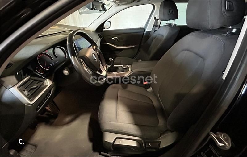 Usado BMW 318 150 CV (110 kW) 2020 Negro Familiar