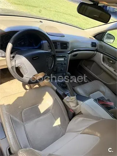 Usado Volvo S80 140 CV (102 kW) 1998 Verde Berlina